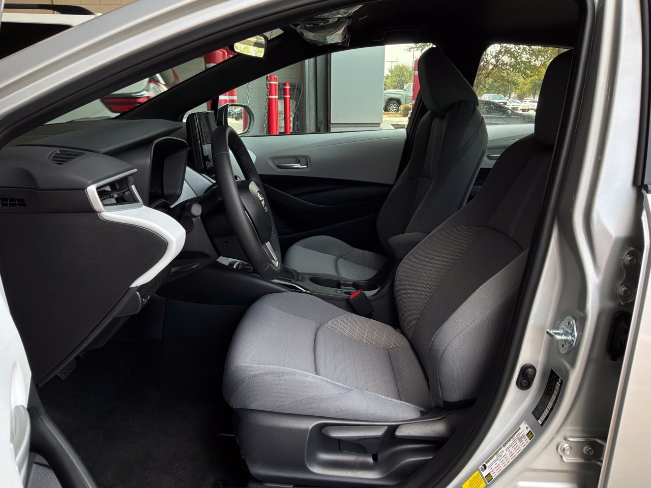 Used 2026 Toyota Corolla SE FWD image 10
