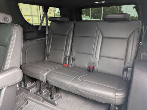Used 2021 GMC Yukon XL Denali AWD/4WD image 17
