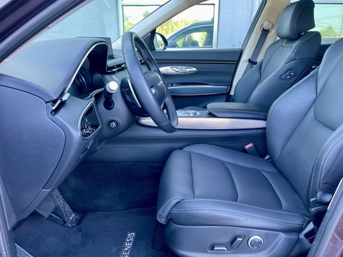 Used 2023 Genesis GV70 2.5T w/ Select Package AWD/4WD image 14