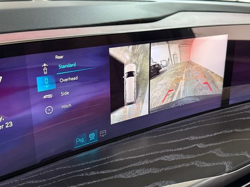 New 2026 Cadillac Escalade ESV Luxury w/ Touring Package image 31