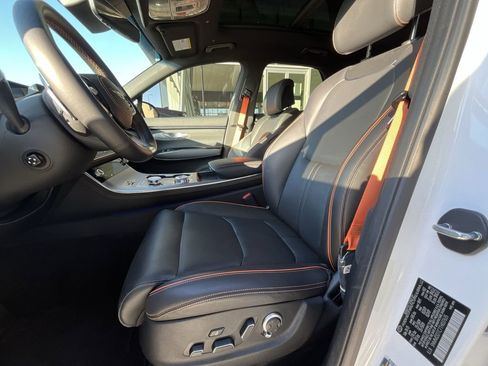 Used 2026 Genesis GV70 3.5T Sport Advanced image 13