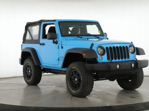 Used 2018 Jeep Wrangler Sport image 2