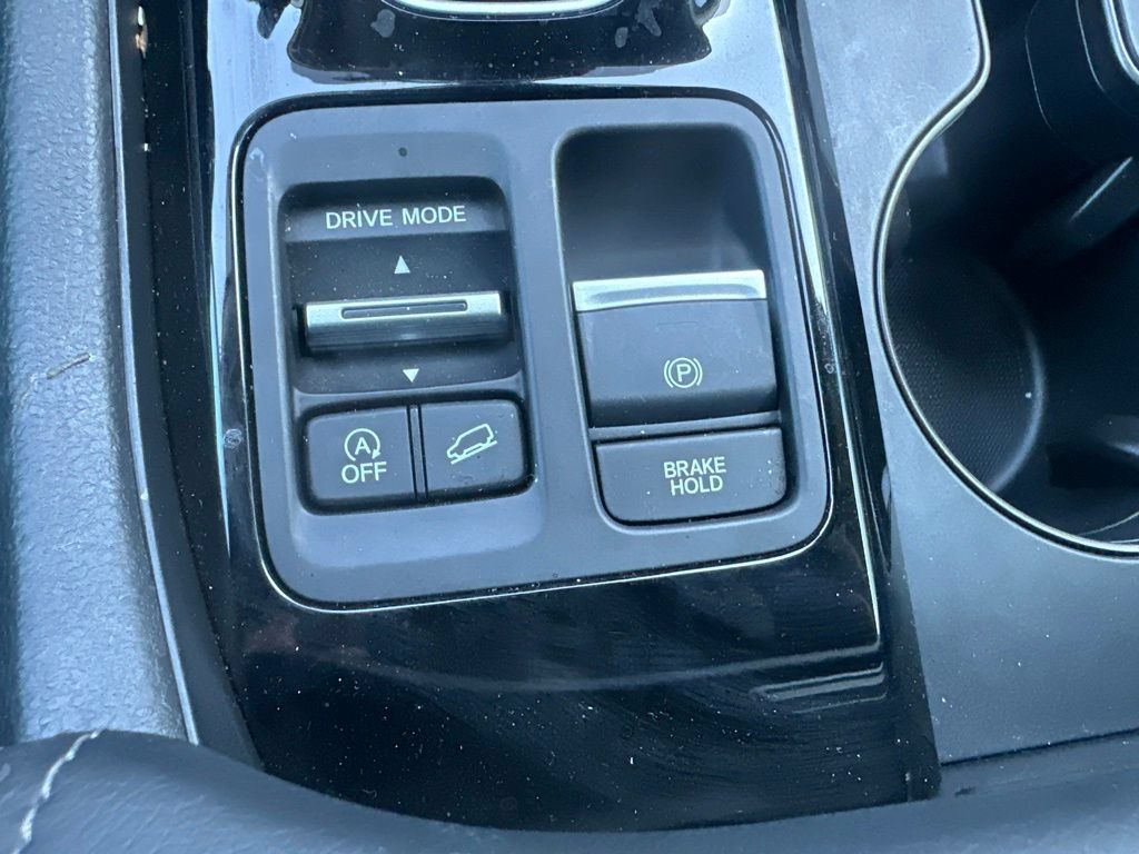 Used 2025 Honda Pilot EX-L image 22