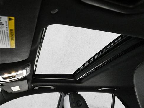 Used 2024 Mercedes-Benz GLE 450e 4MATIC image 17