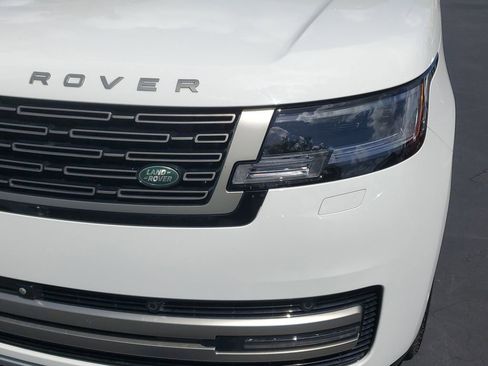 Used 2023 Land Rover Range Rover Long Wheelbase SE AWD/4WD image 10