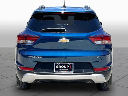 Used 2021 Chevrolet TrailBlazer LT w/ Convenience Package FWD image 5