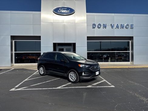 Used 2022 Ford Edge SEL w/ Convenience Package image 2