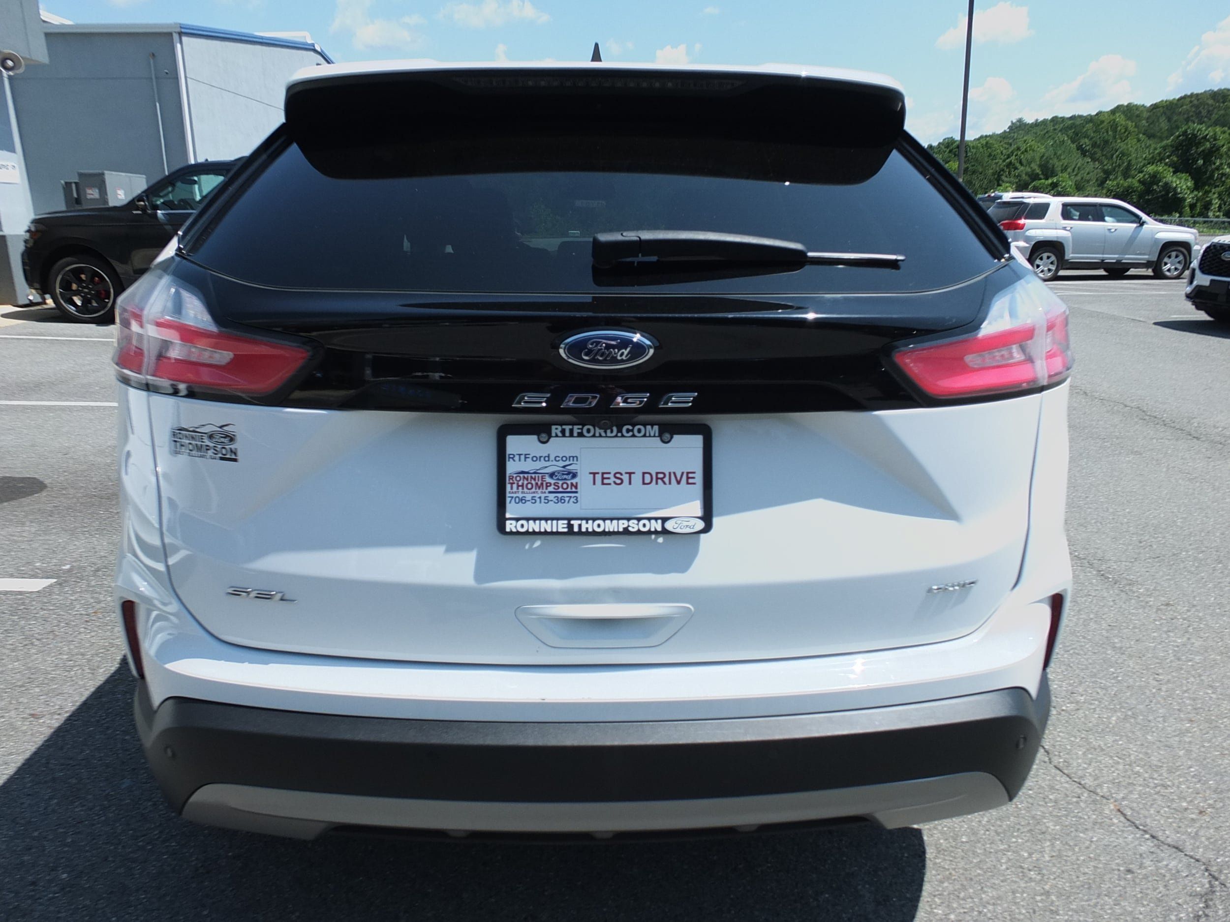 Used 2024 Ford Edge SEL AWD/4WD image 4