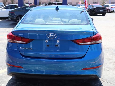 Used 2018 Hyundai Elantra SEL FWD image 4
