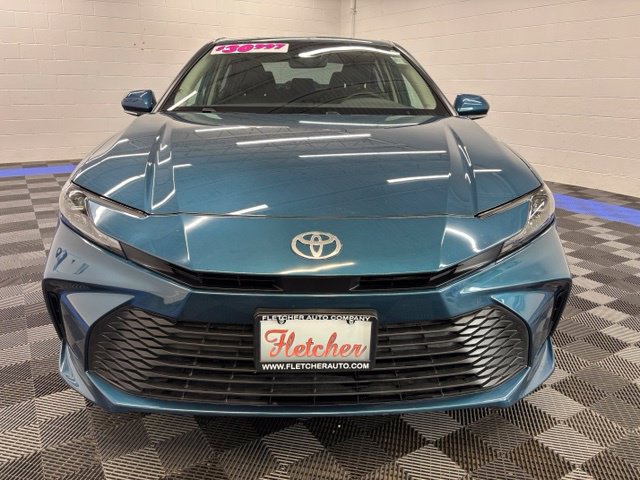 Used 2026 Toyota Camry LE w/ Convenience Package FWD image 11