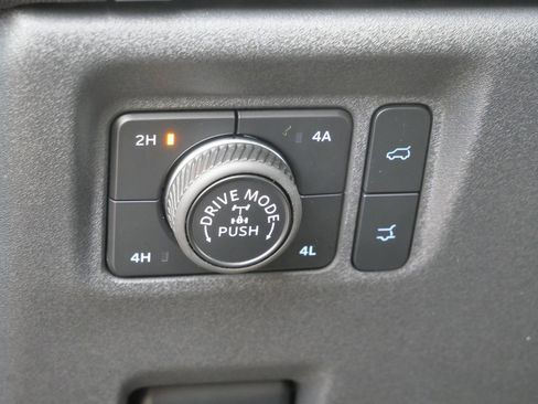 New 2025 Ford Expedition Tremor image 13