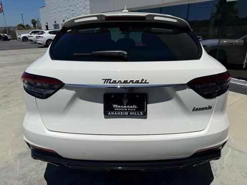 Certified 2022 Maserati Levante Modena AWD/4WD image 9
