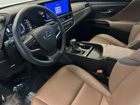 Certified 2023 Lexus ES 300h w/ Premium Package FWD image 10