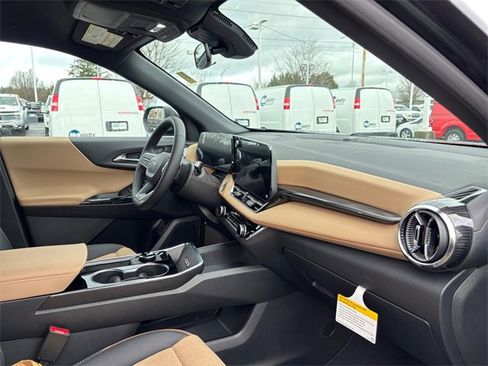 New 2026 Chevrolet Equinox ACTIV w/ Convenience Package III image 42