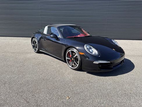 Used 2015 Porsche 911 Targa 4S image 9