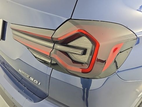 Certified 2023 BMW X3 xDrive30i w/ Premium Package image 9