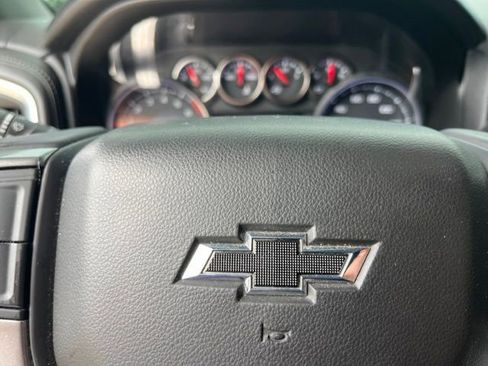 Used 2019 Chevrolet Silverado 1500 LT Trail Boss AWD/4WD image 32