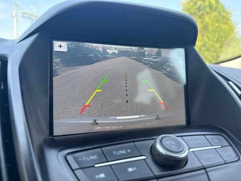 Used 2018 Ford Escape SE w/ SE Sync 3 Package FWD image 12