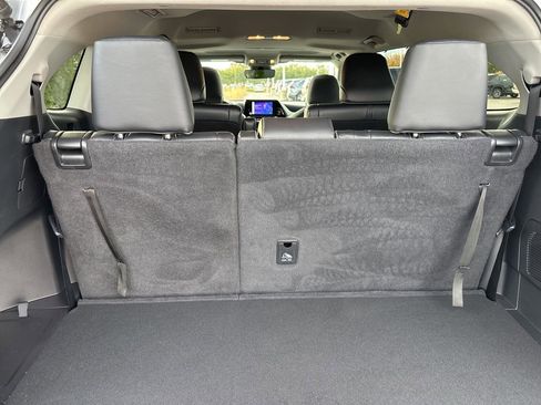 Certified 2023 Toyota Highlander XLE image 34