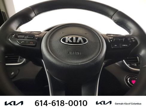 Used 2017 Kia Sorento EX image 22
