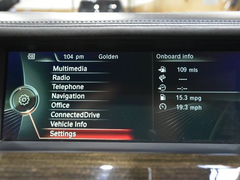 Used 2013 BMW 750i xDrive image 26