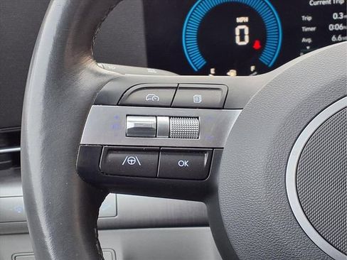 Used 2024 Hyundai Kona SEL image 16