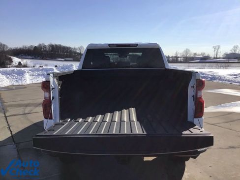 Used 2026 Chevrolet Silverado 1500 Custom Trail Boss w/ Turbomax Blackout Package image 6