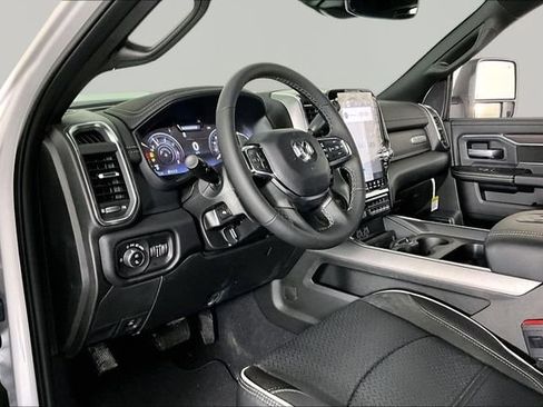 New 2026 RAM 2500 Laramie w/ Night Edition AWD/4WD image 8
