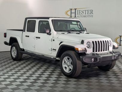 Used 2023 Jeep Gladiator Sport