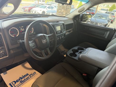 Used 2015 RAM 1500 Express AWD/4WD image 13