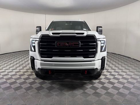 Used 2026 GMC Sierra 2500 AT4 AWD/4WD image 11