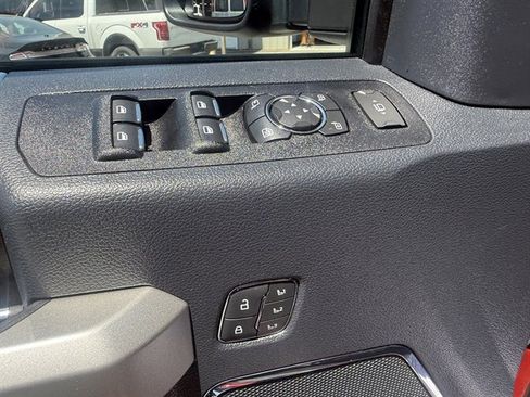 Used 2022 Ford F350 Lariat w/ Lariat Ultimate Package AWD/4WD image 22