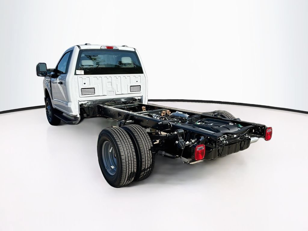 New 2027 Ford F350 XL w/ XL Chrome Package AWD/4WD image 4