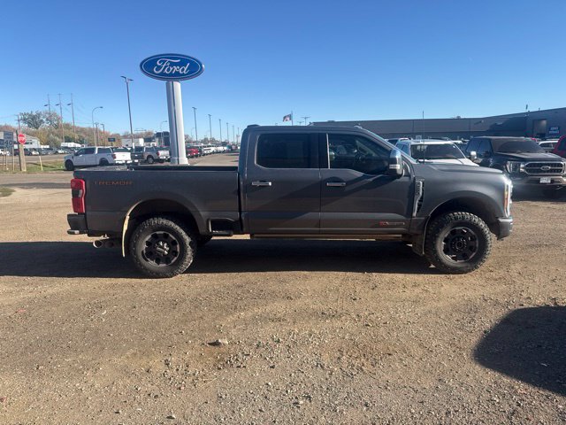 Used 2023 Ford F250 Platinum w/ Tremor Off-Road Package AWD/4WD image 8
