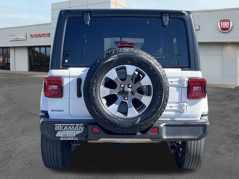 Used 2022 Jeep Wrangler Unlimited Sahara w/ LED Lighting Group image 6