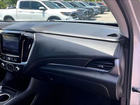 Used 2020 Chevrolet Traverse LT AWD/4WD image 21