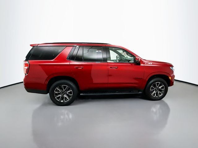 Used 2022 Chevrolet Tahoe Z71 w/ Luxury Package AWD/4WD image 9
