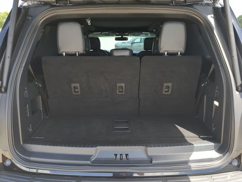 Certified 2023 Ford Expedition Platinum AWD/4WD image 11