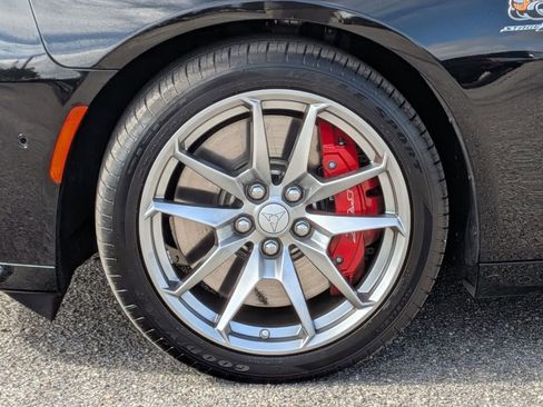 Used 2025 Dodge Charger R/T Scat Pack w/ Track Pack image 12