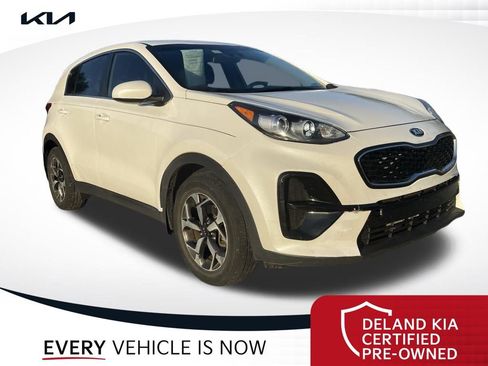 Certified 2022 Kia Sportage LX FWD image 1