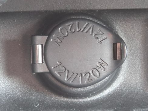 Used 2023 Toyota RAV4 XLE AWD/4WD image 9
