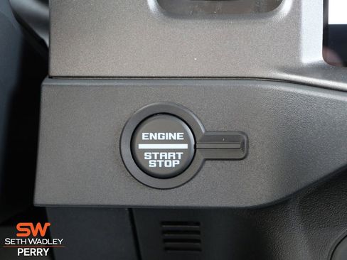 New 2025 Ford Bronco Badlands image 23