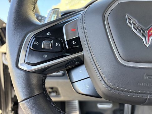 Used 2024 Chevrolet Corvette Stingray Premium Conv w/ Z51 Performance Package RWD image 18