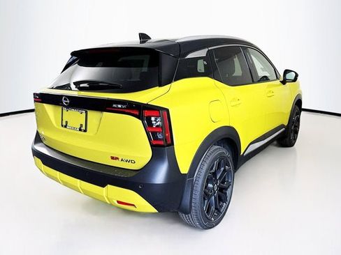 New 2026 Nissan Kicks SR w/ SR Premium Package AWD/4WD image 5