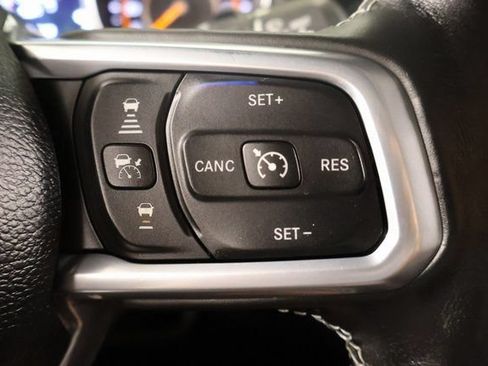 Used 2021 Jeep Wrangler Unlimited Sahara AWD/4WD image 19