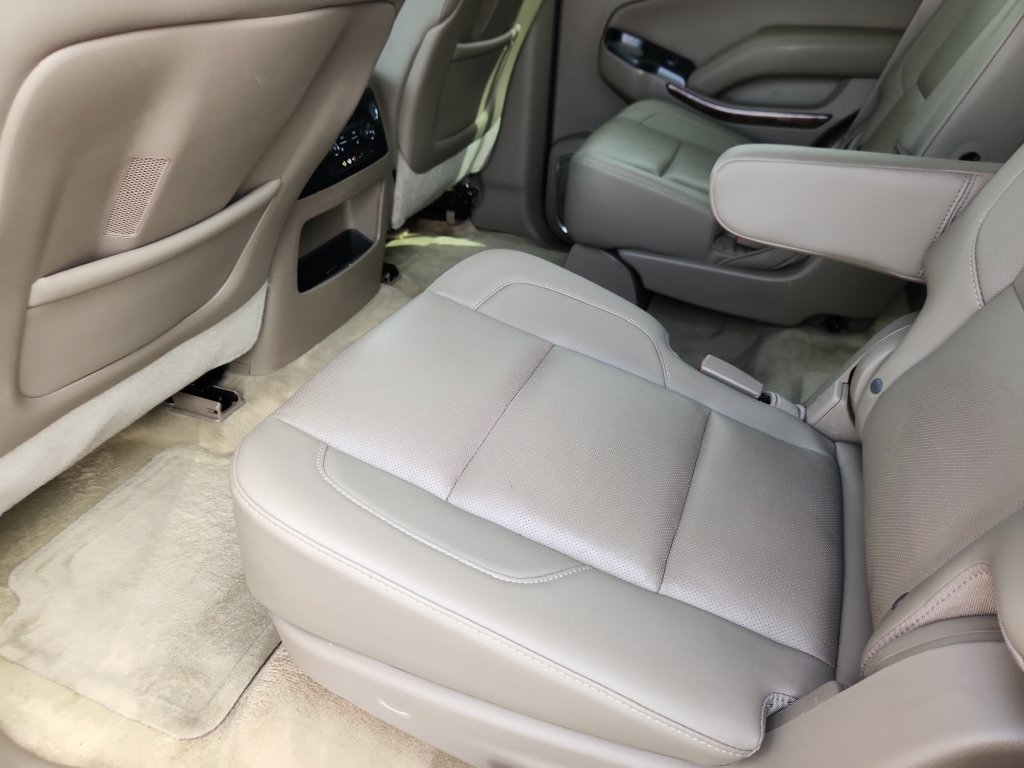 Used 2015 GMC Yukon SLT w/ Open Road Package AWD/4WD image 10