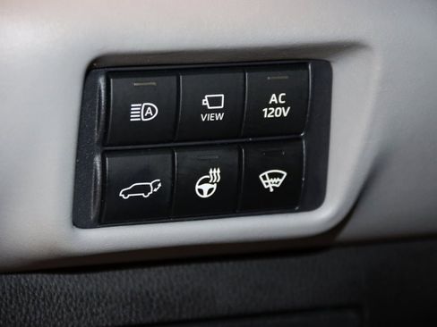 Used 2021 Toyota Highlander Platinum image 43