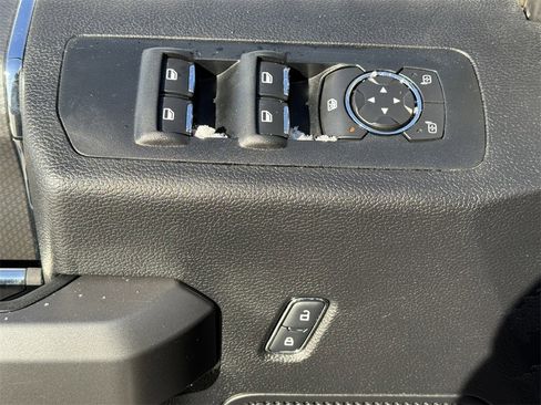 Used 2017 Ford F150 XLT w/ Equipment Group 302A Luxury image 13