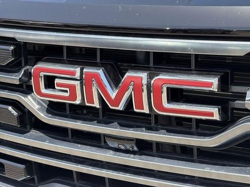 Used 2025 GMC Sierra 1500 AT4 AWD/4WD image 30