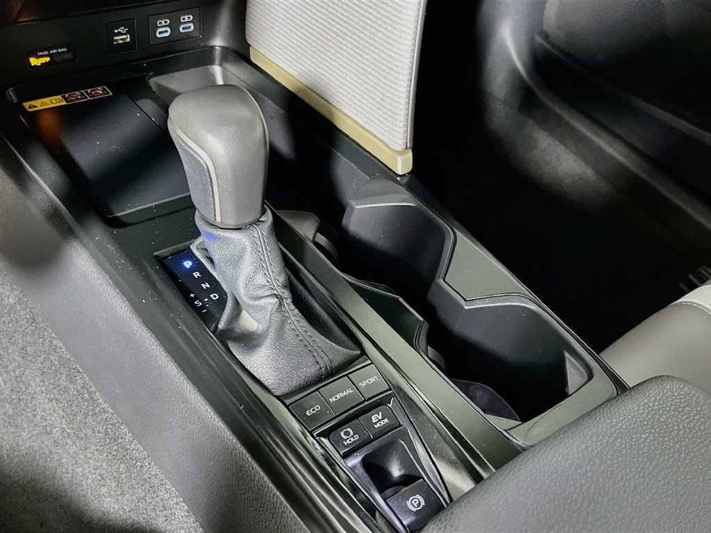 Used 2025 Toyota Camry SE FWD image 21